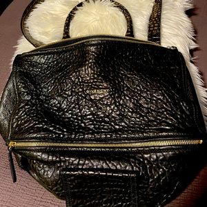 GIVENCHY - PANDORA - Large - Pebbled Sheepskin Crocodile embossed Bag
